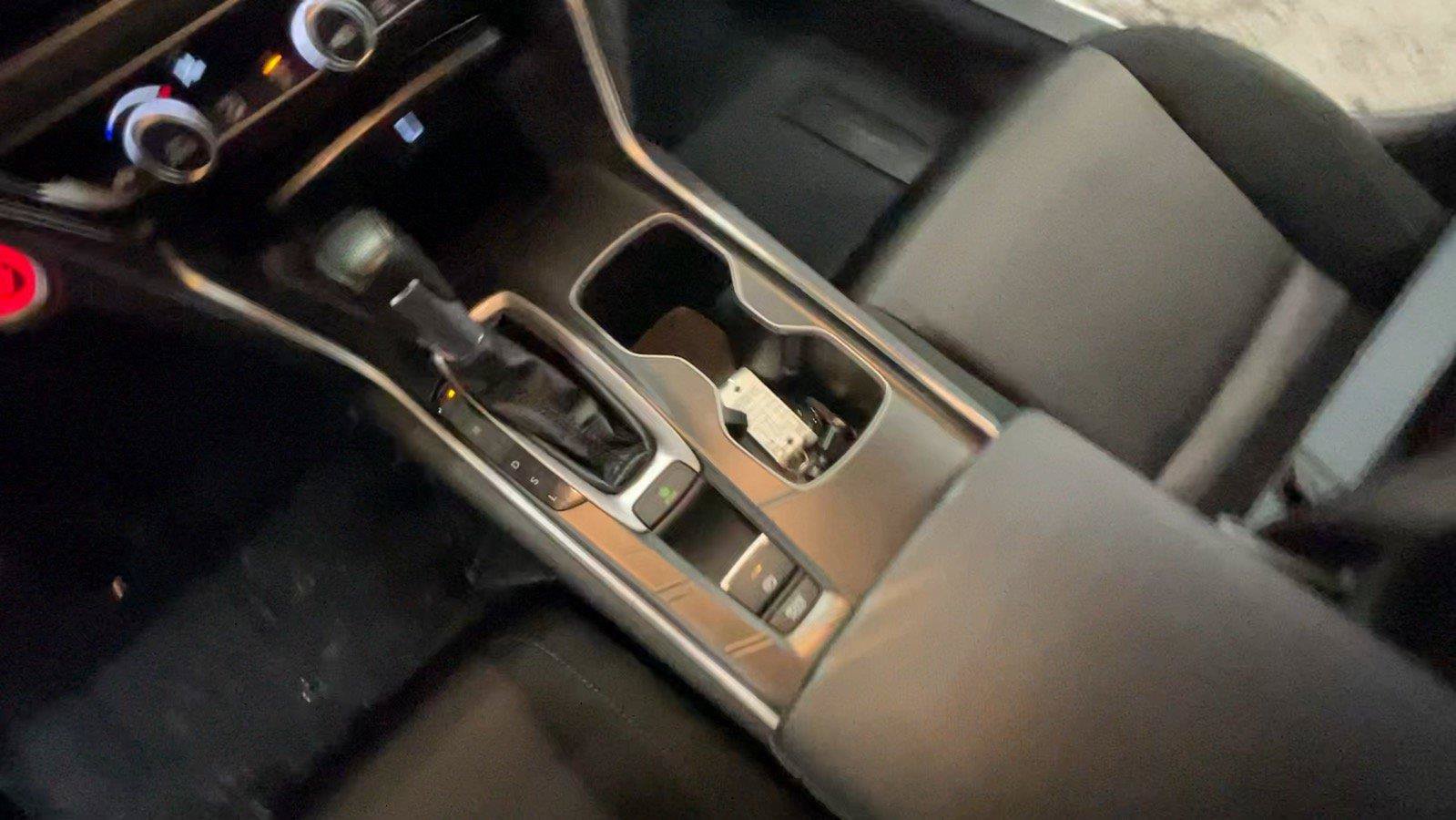 Used 2019 Honda Accord LX image 39