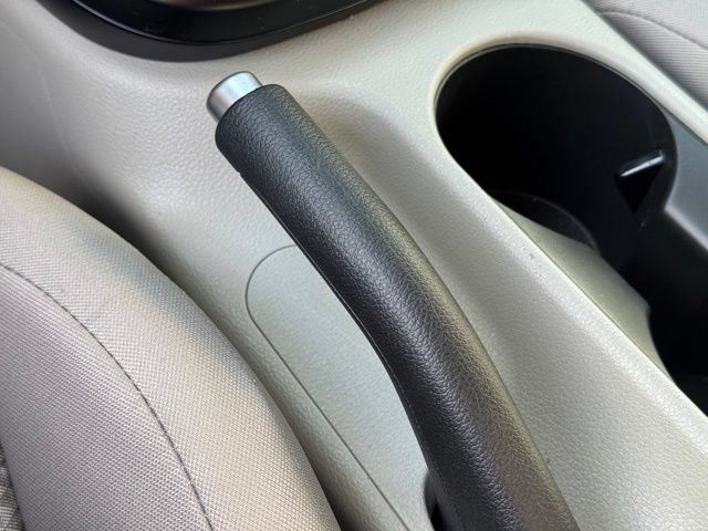Certified 2025 Kia Soul LX w/ LX Technology Package FWD image 20