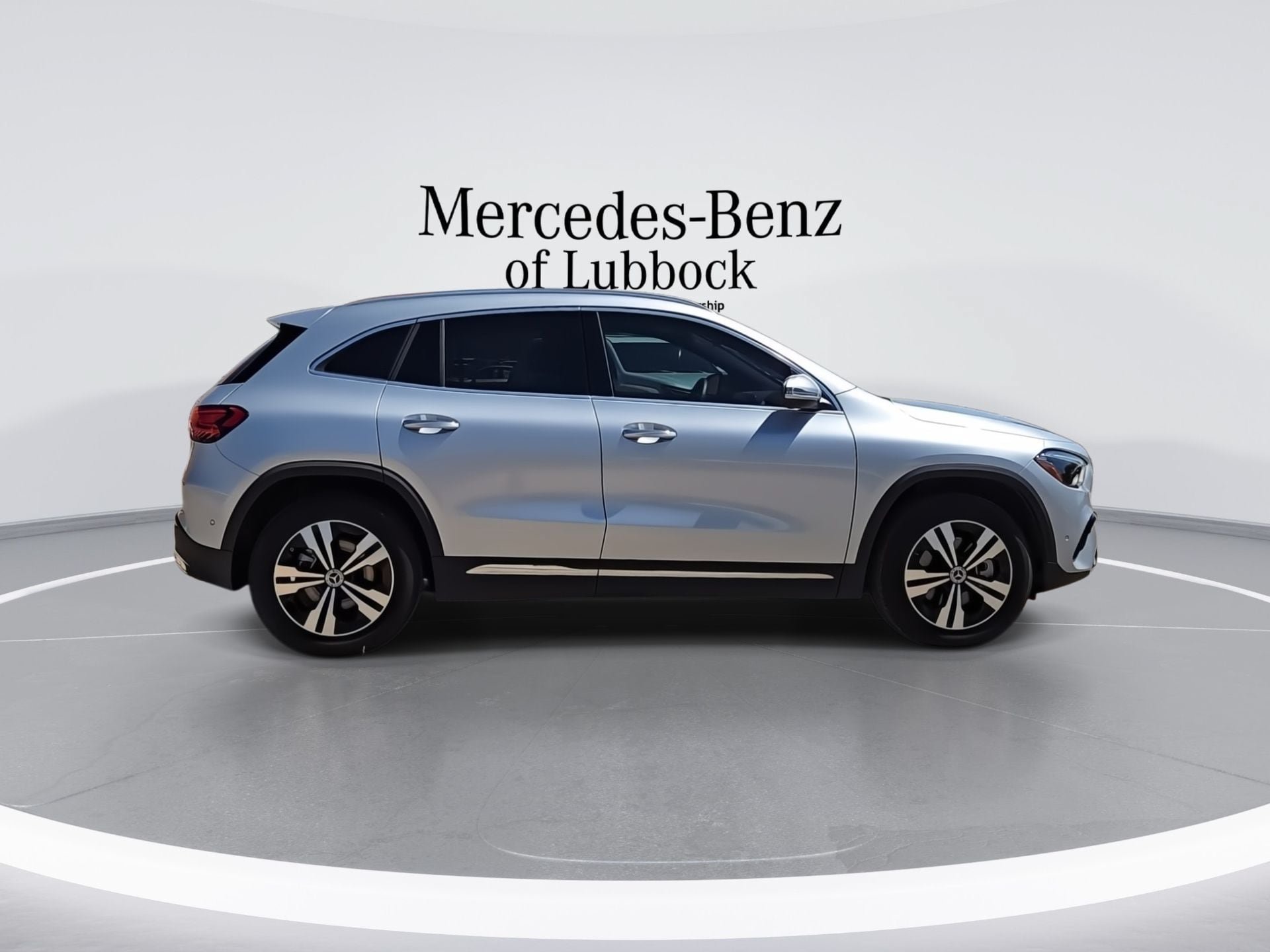 New 2025 Mercedes-Benz GLA 250 4MATIC image 9