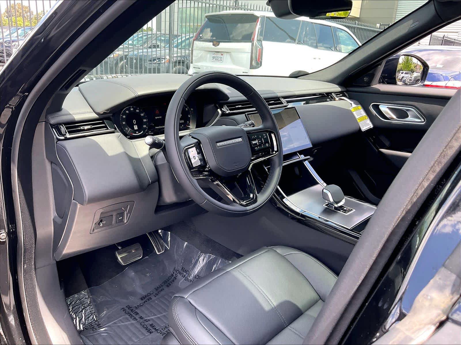 New 2026 Land Rover Range Rover Velar Dynamic SE AWD/4WD image 7