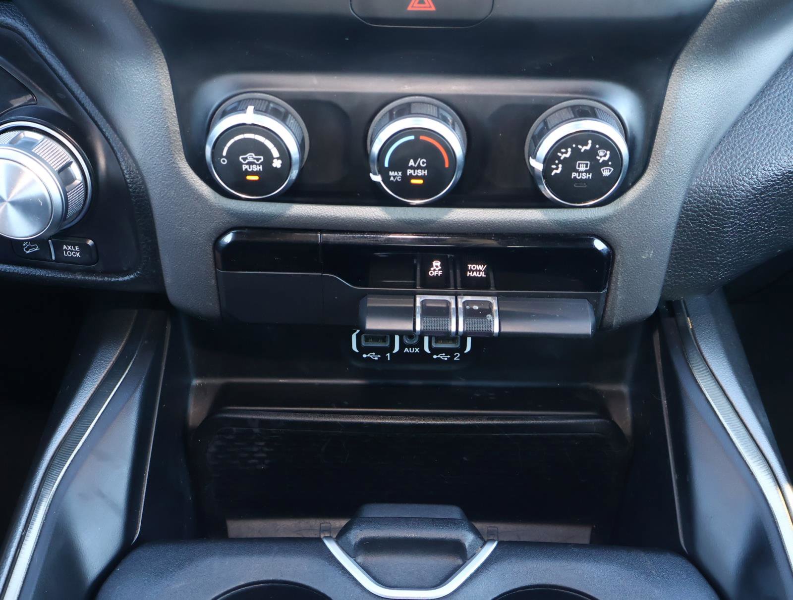 Used 2020 RAM 1500 Rebel image 27