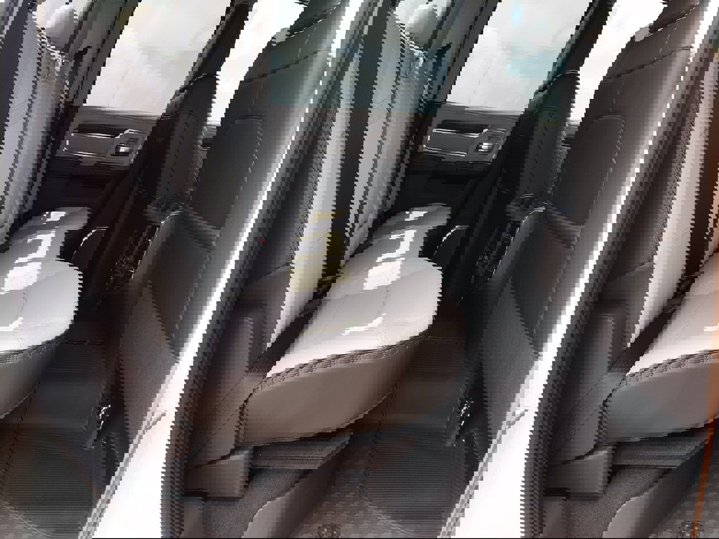 New 2025 RAM 2500 Laramie image 18