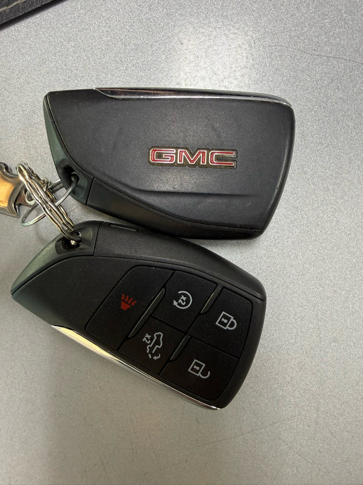 Used 2023 GMC Sierra 1500 AT4 w/ Technology Package image 20