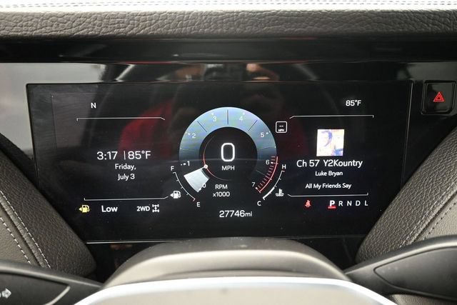 Used 2025 GMC Yukon Denali AWD/4WD image 5