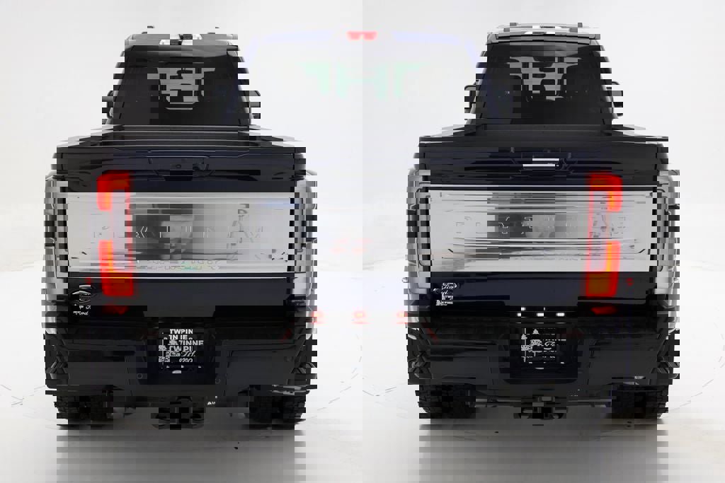Used 2024 Ford F450 Platinum image 10