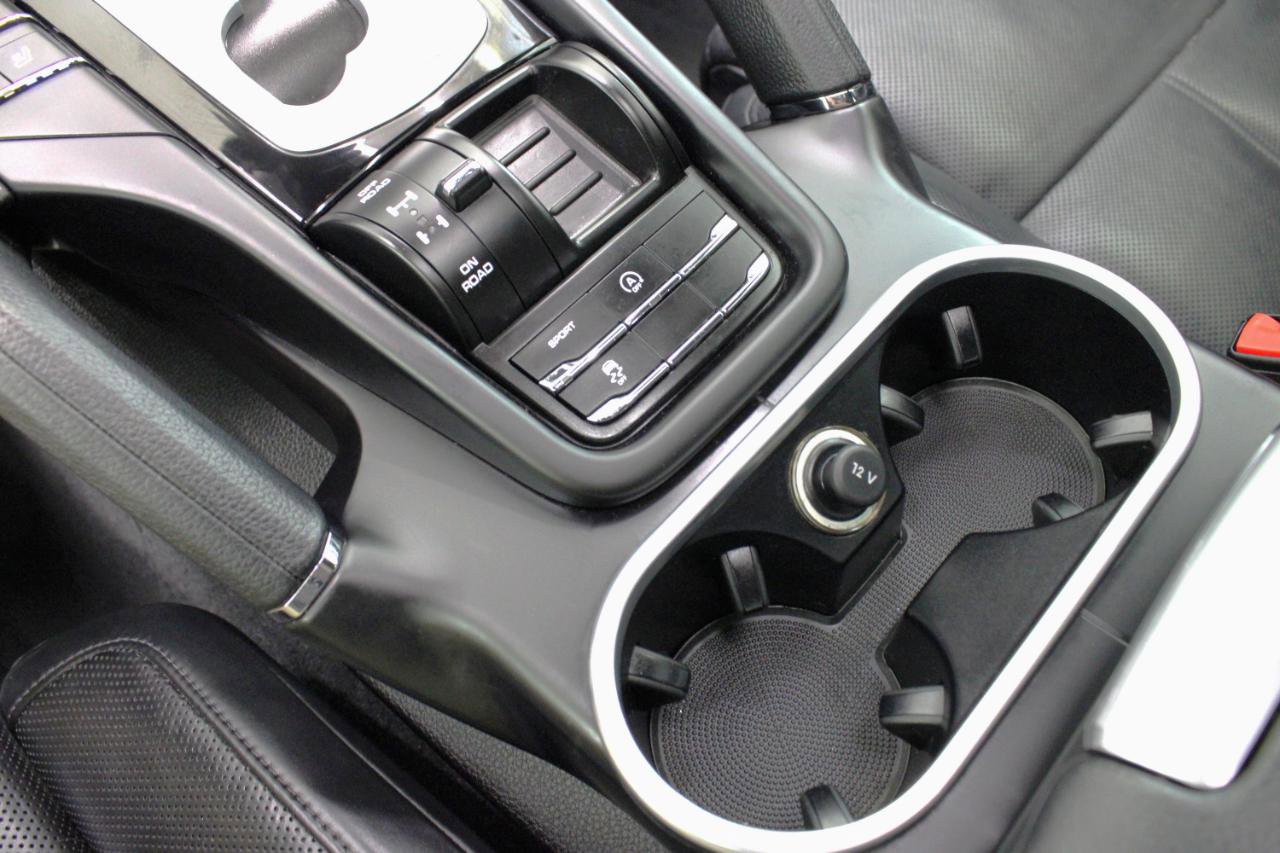 Used 2016 Porsche Cayenne image 53