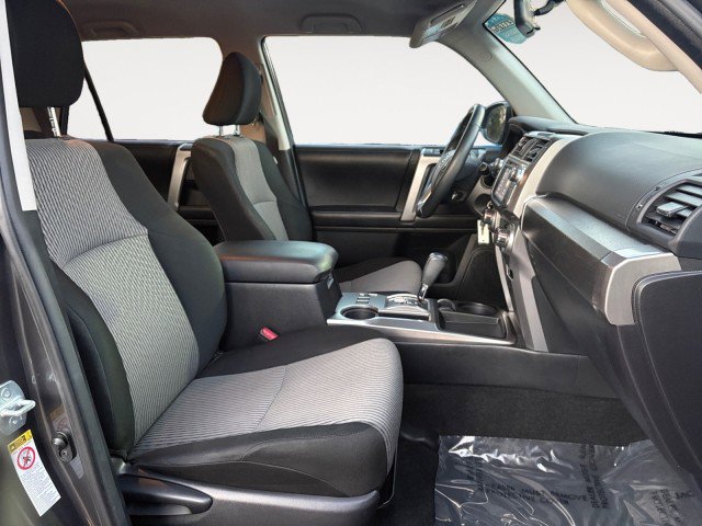 Used 2016 Toyota 4Runner SR5 image 9