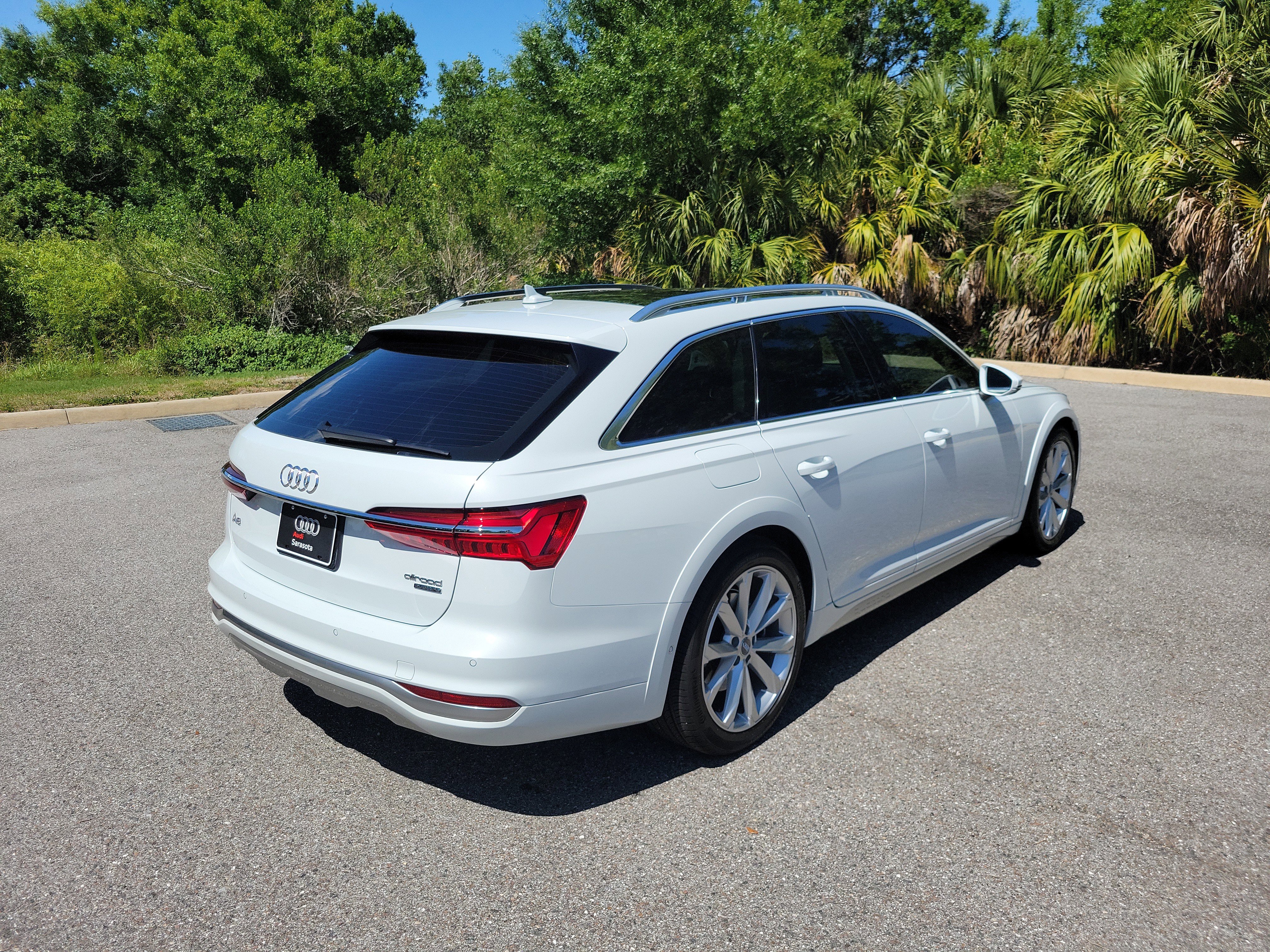 Used 2020 Audi A6 3.0T allroad Prestige w/ Prestige Package AWD/4WD image 4