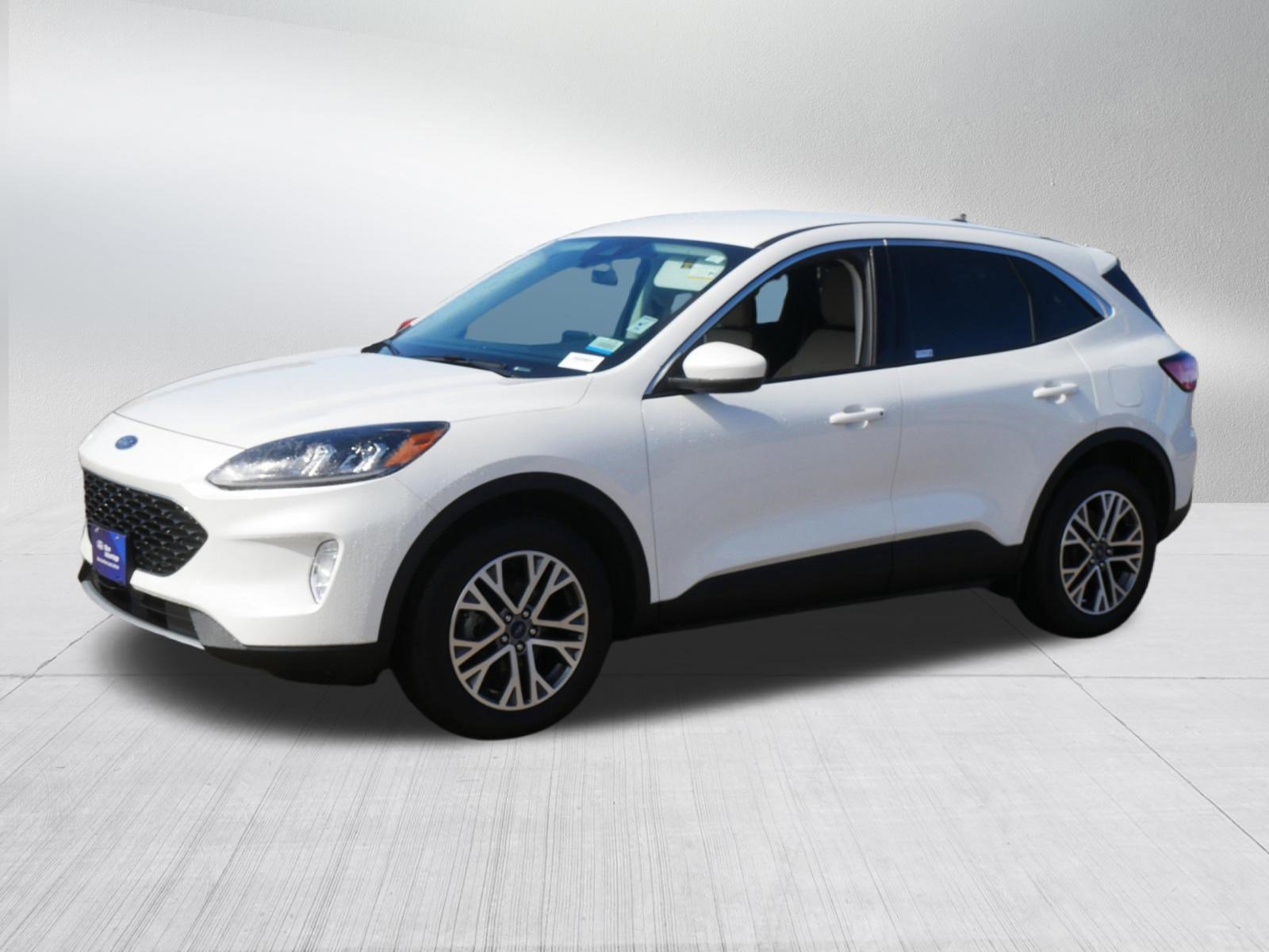 Certified 2022 Ford Escape SEL AWD/4WD image 3