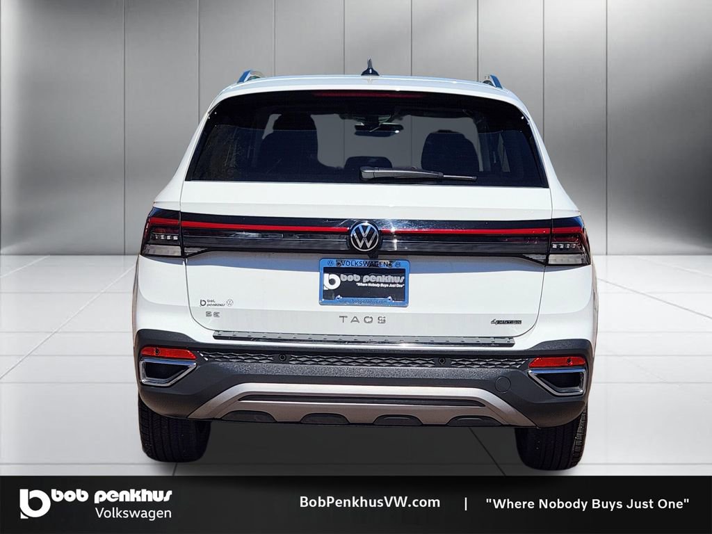 Used 2025 Volkswagen Taos SE image 26