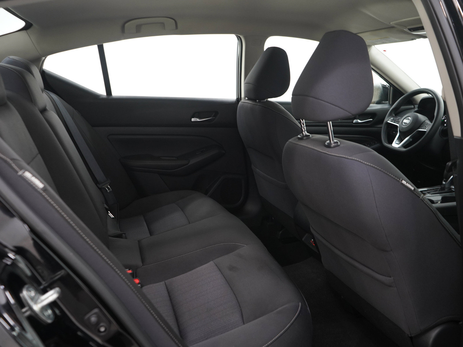 Used 2020 Nissan Altima 2.5 S AWD/4WD image 12