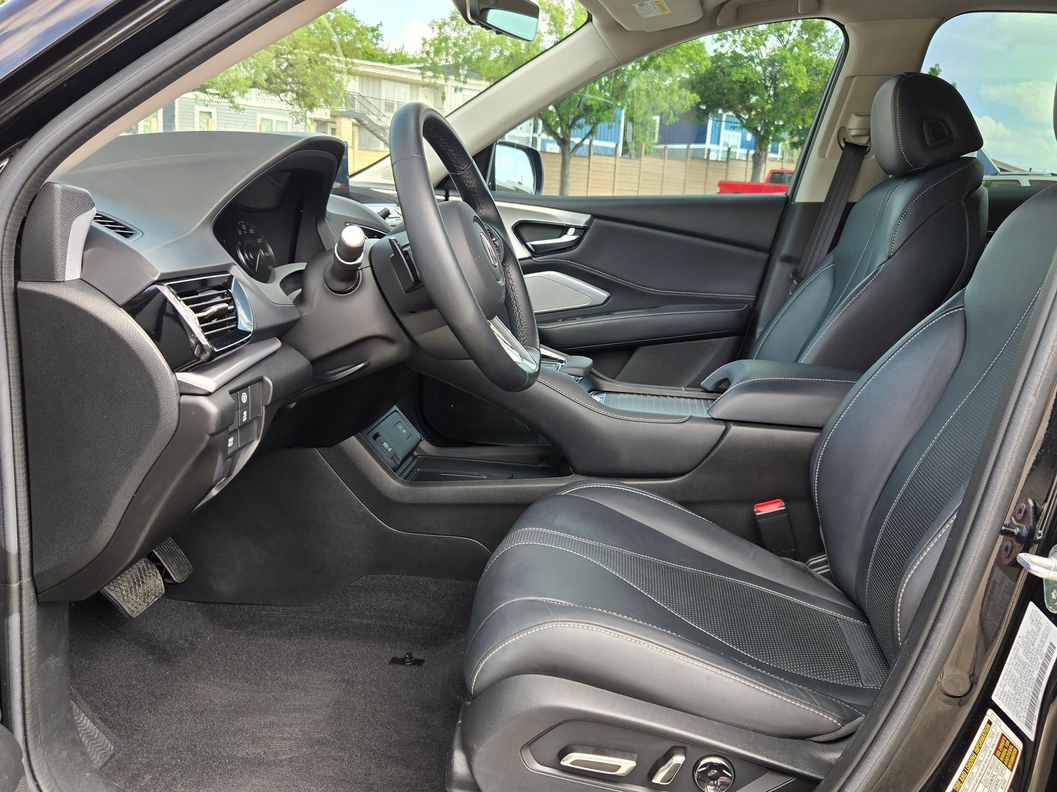 Certified 2023 Acura RDX FWD w/ Technology Package image 9