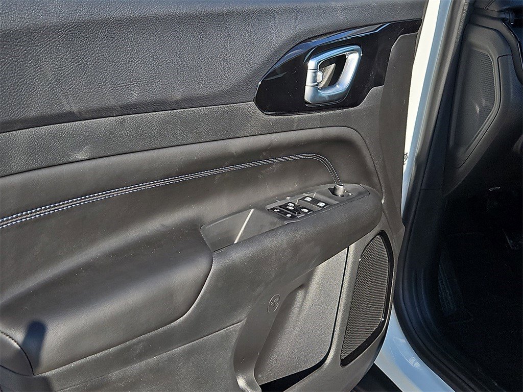 New 2026 Jeep Compass Latitude image 20