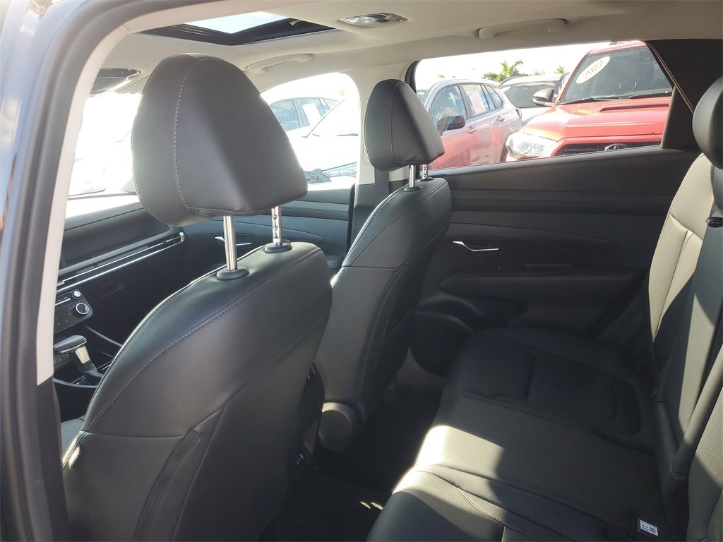 Used 2025 Hyundai Tucson SEL image 12