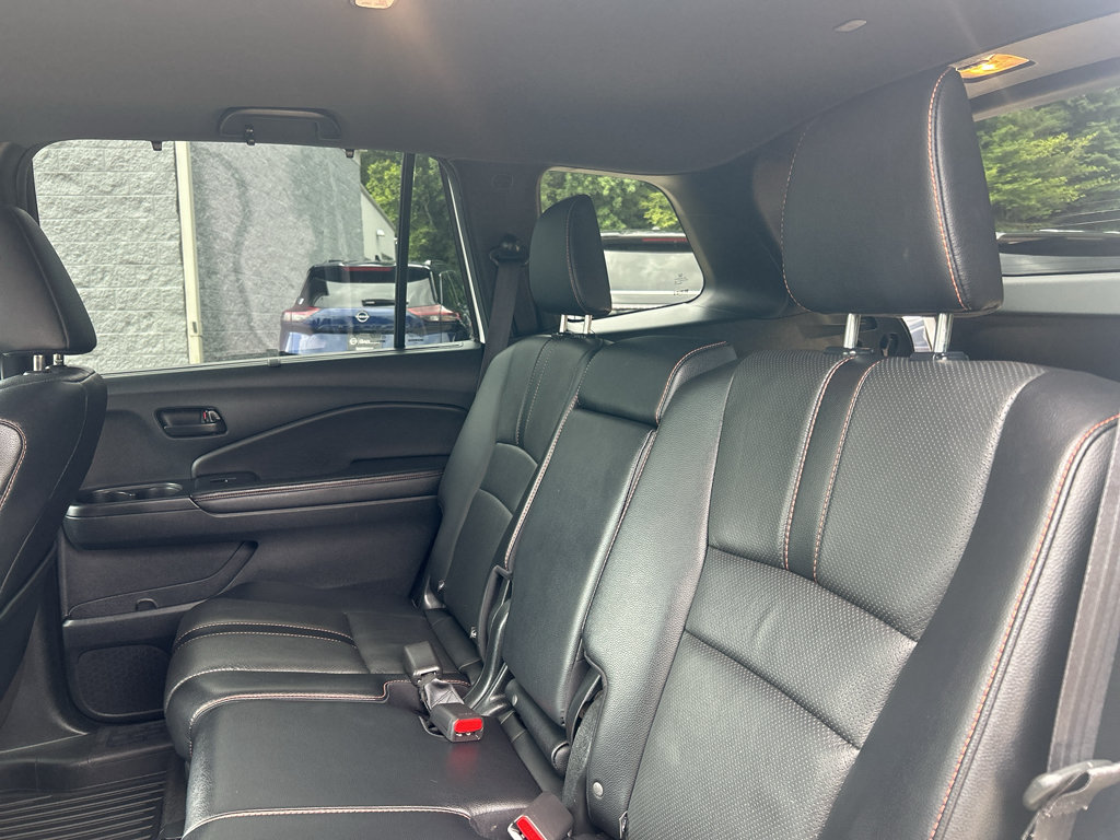 Used 2023 Honda Passport TrailSport image 13