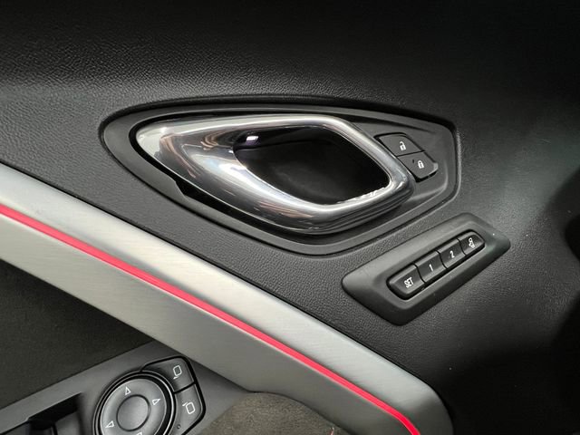 Used 2017 Chevrolet Camaro ZL1 image 19