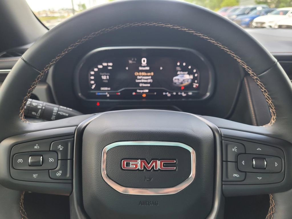Used 2023 GMC Yukon AT4 w/ AT4 Premium Plus Package AWD/4WD image 25