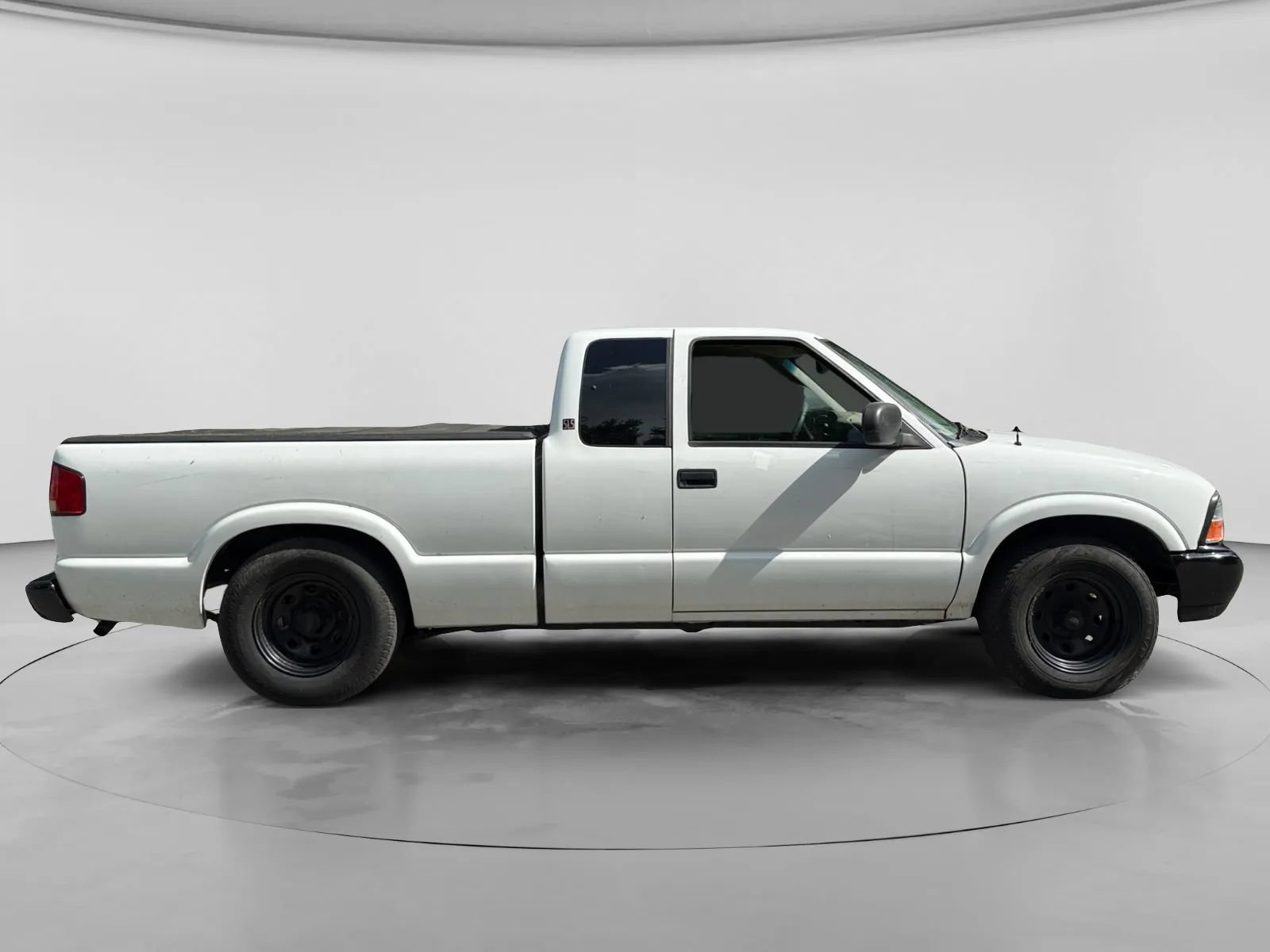 Used 2000 GMC Sonoma SLS w/ SLS Super Spec Pkg 3 RWD image 6