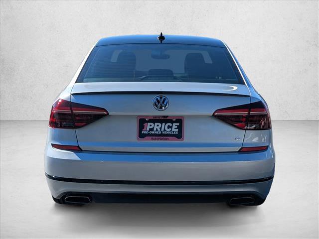 Used 2018 Volkswagen Passat GT image 7