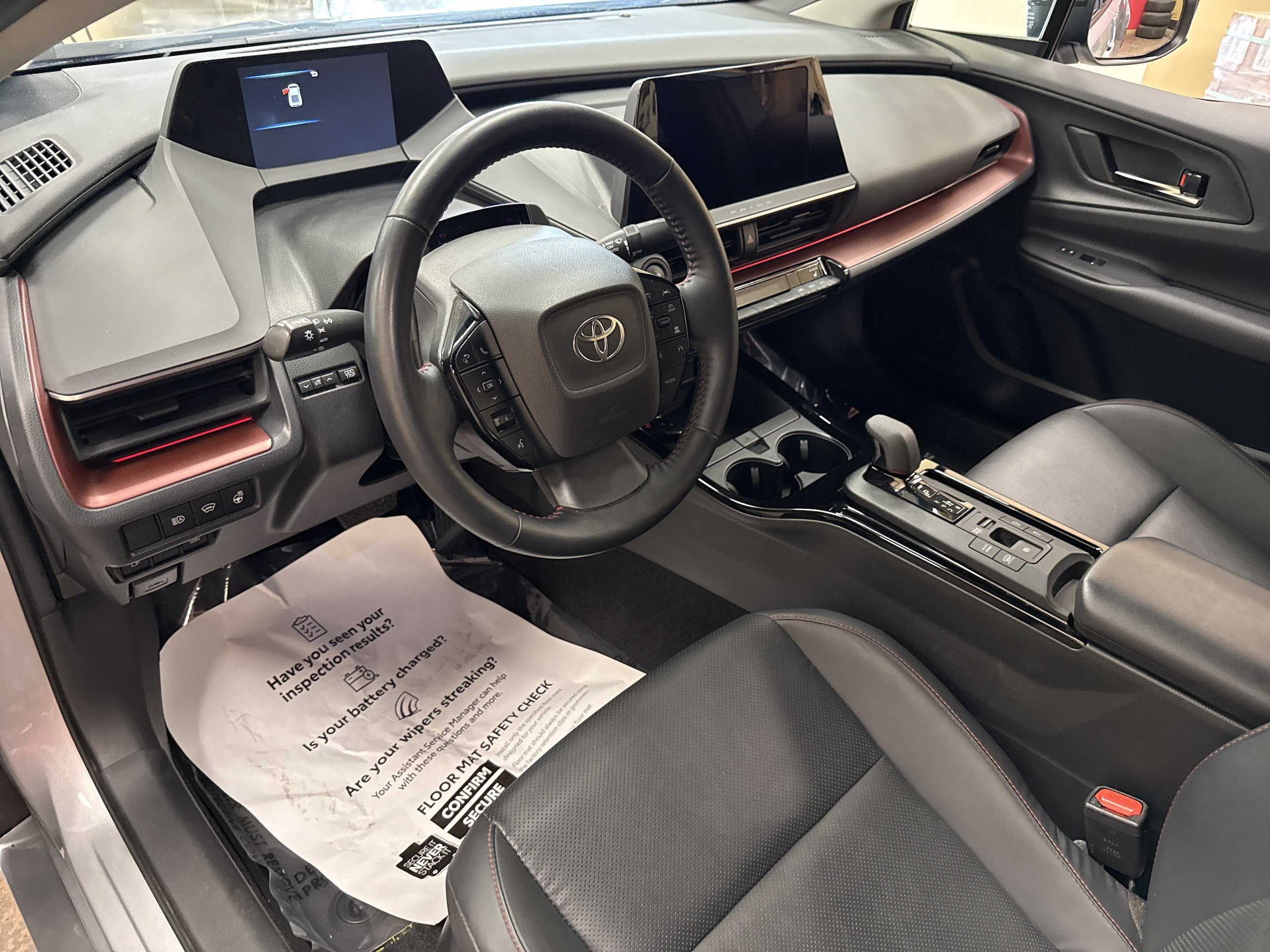 Used 2023 Toyota Prius Prime FWD image 36