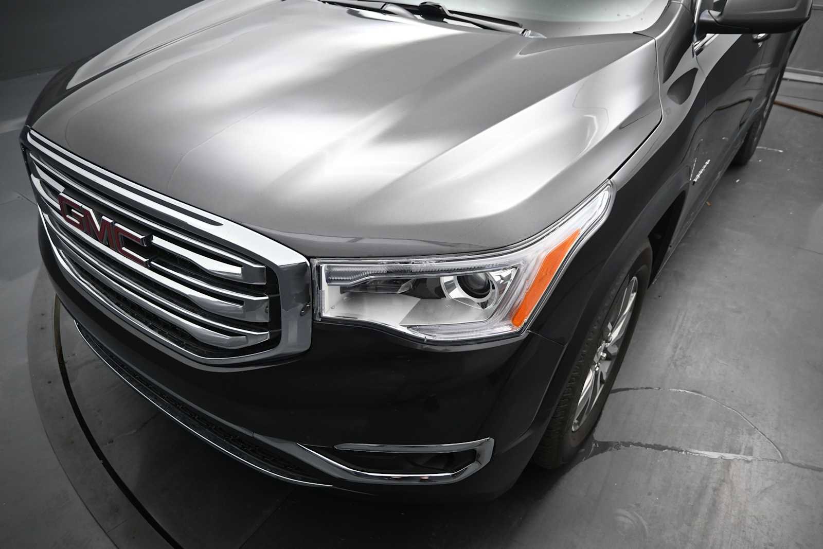Used 2017 GMC Acadia SLE AWD/4WD image 16