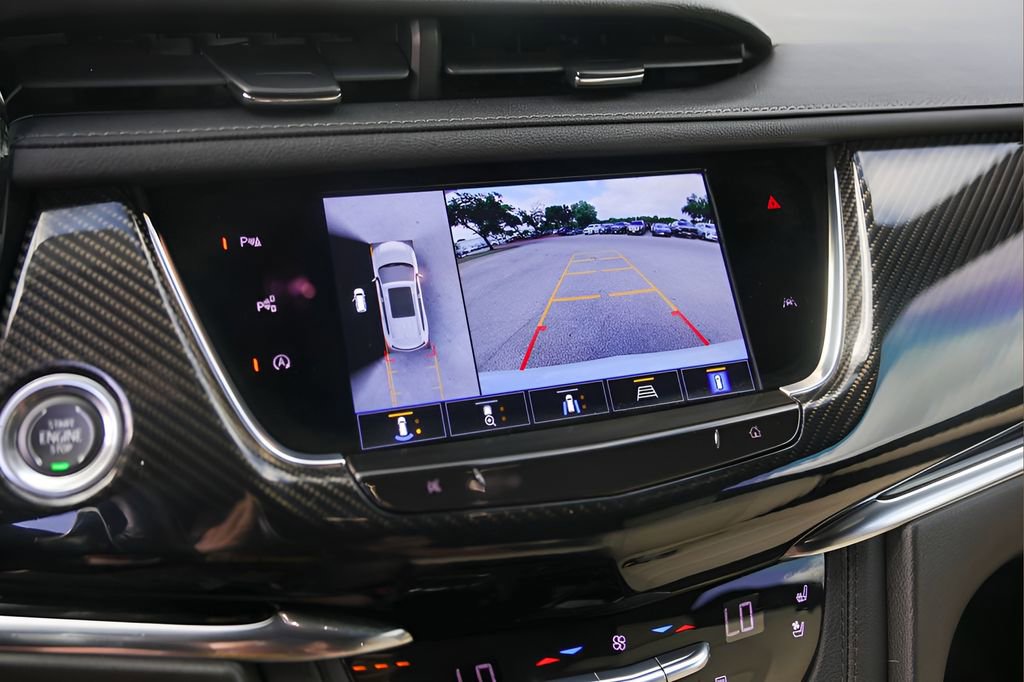 Certified 2023 Cadillac XT6 Sport w/ Technology Package AWD/4WD image 17