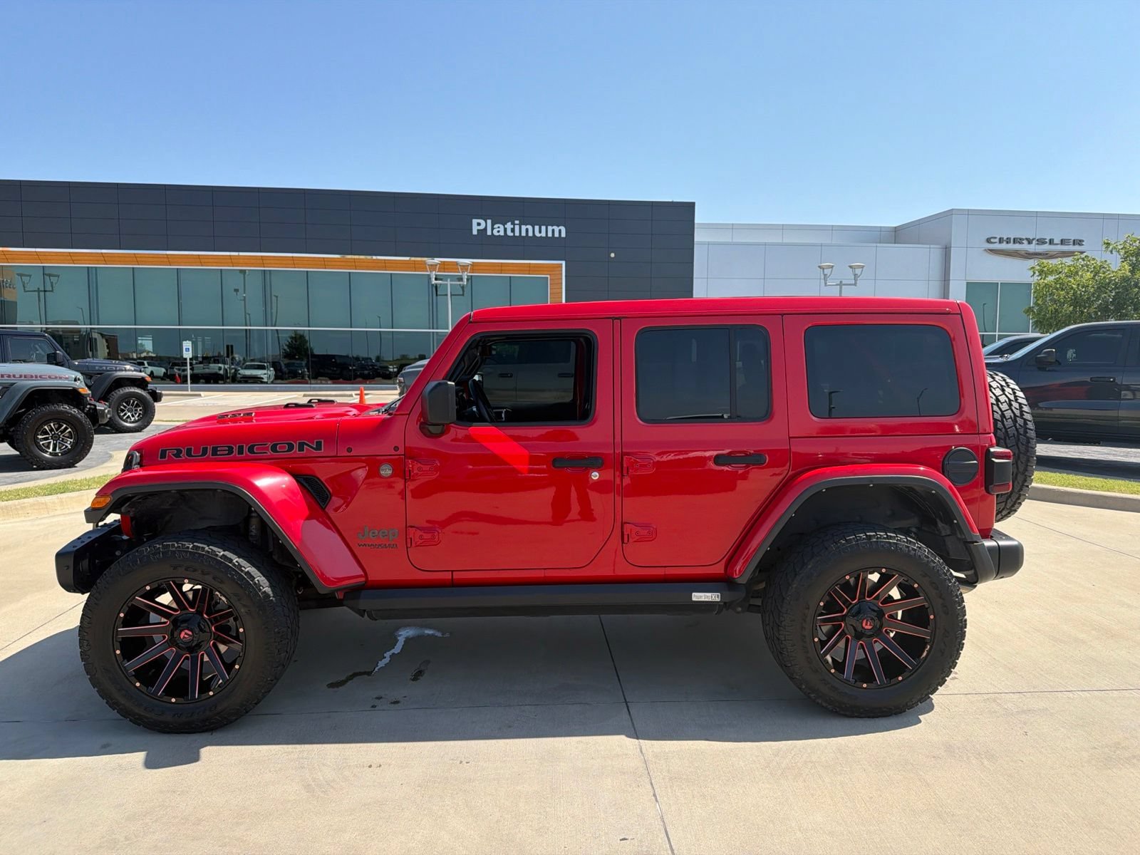Used 2021 Jeep Wrangler Unlimited Rubicon w/ Trailer Tow Package AWD/4WD image 2