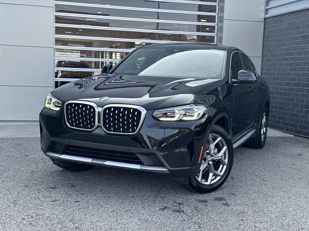 Used 2022 BMW X4 xDrive30i w/ Convenience Package AWD/4WD image 1
