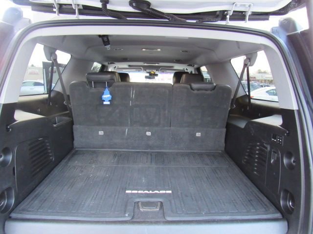 Used 2019 Cadillac Escalade ESV Luxury image 35
