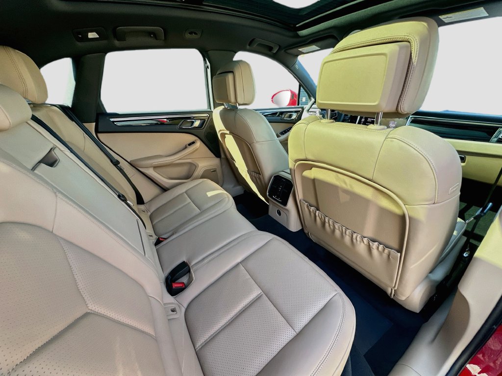 New 2026 Porsche Macan AWD/4WD image 28