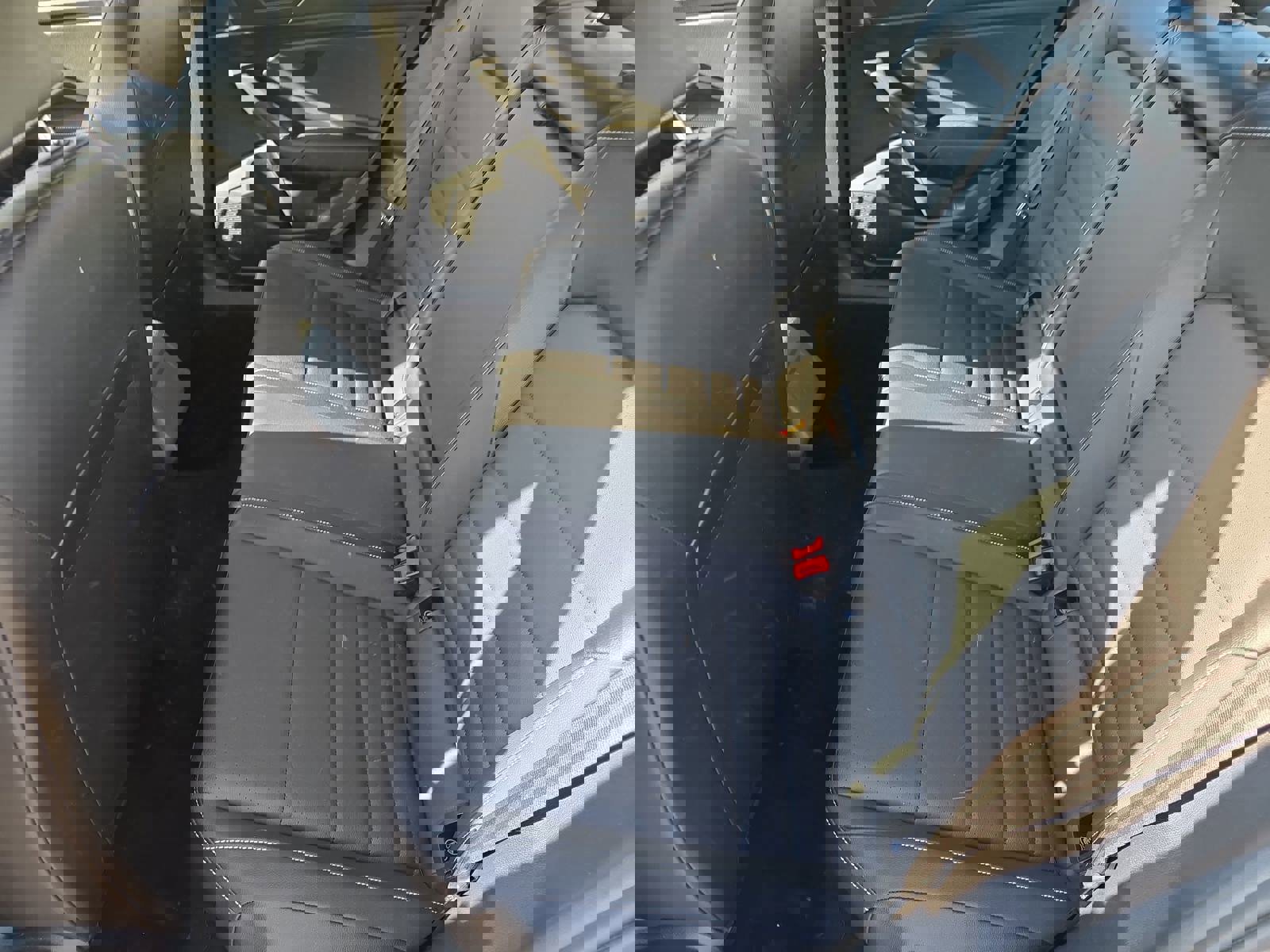 Used 2022 Volkswagen Jetta SE w/ Panoramic Sunroof Package image 16