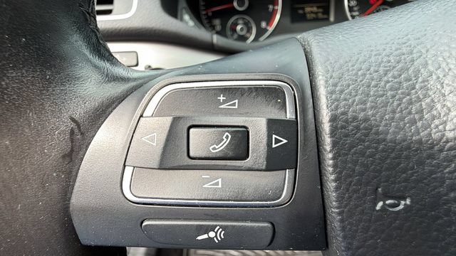 Used 2015 Volkswagen Passat 1.8T Limited Edition FWD image 16