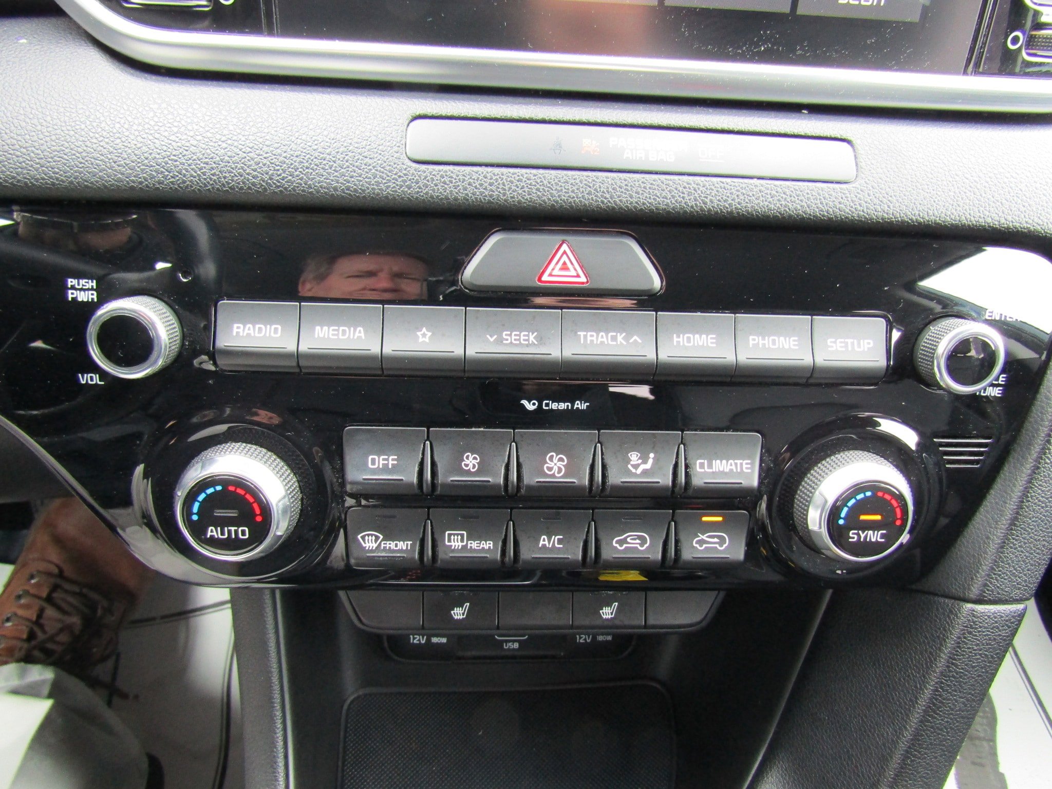 Used 2020 Kia Sportage EX image 28