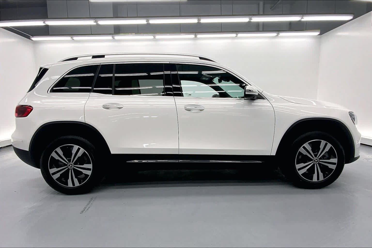 Used 2026 Mercedes-Benz GLB 250 image 5