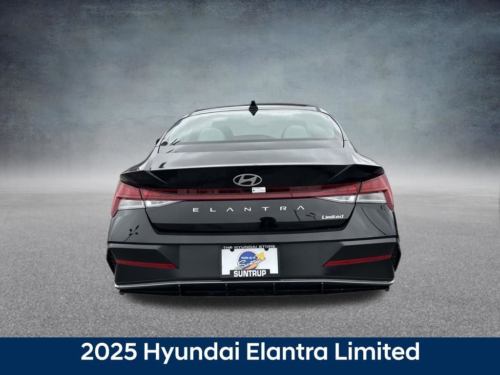 New 2025 Hyundai Elantra Limited image 4