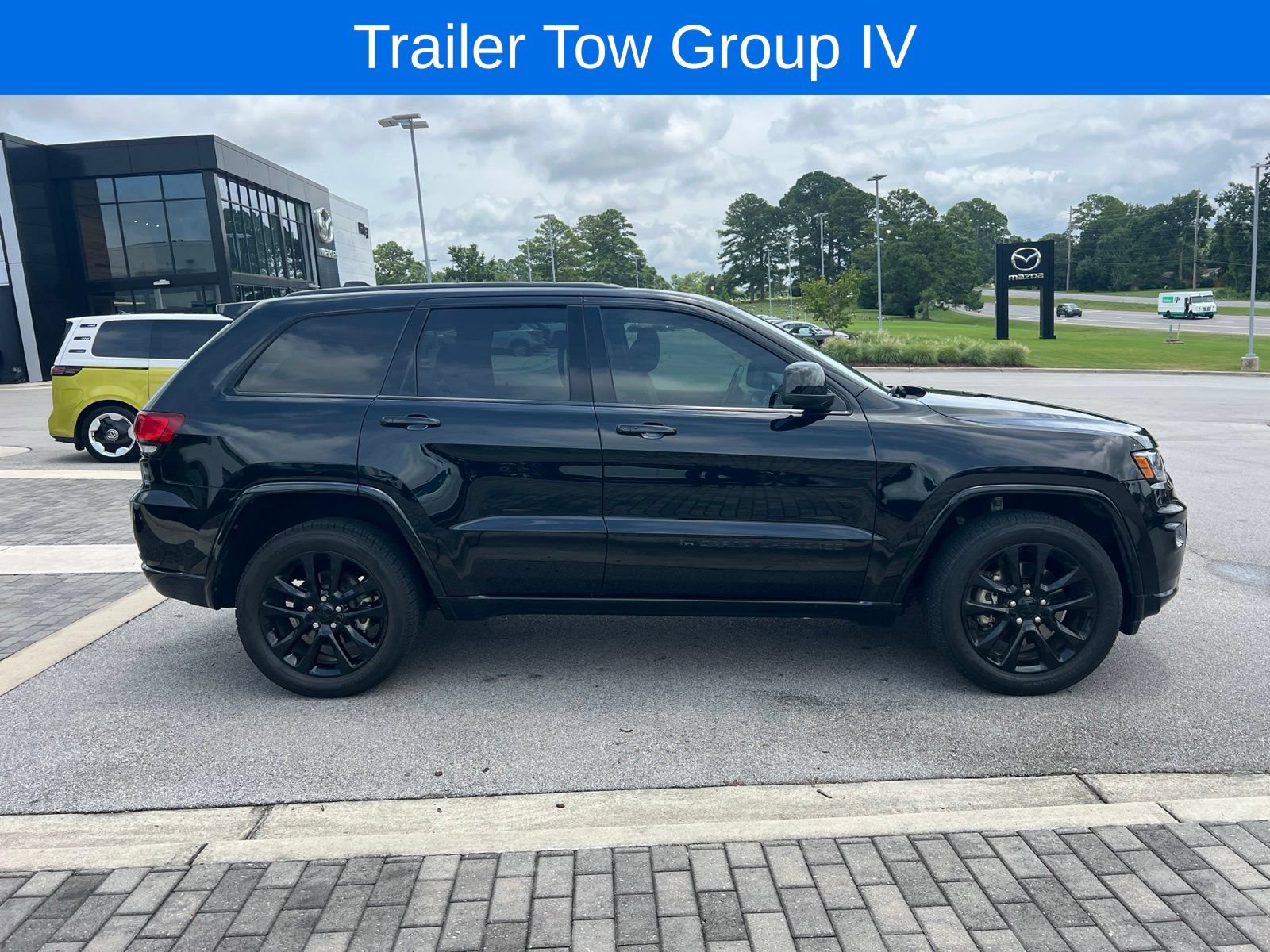 Used 2022 Jeep Grand Cherokee Laredo X RWD image 5