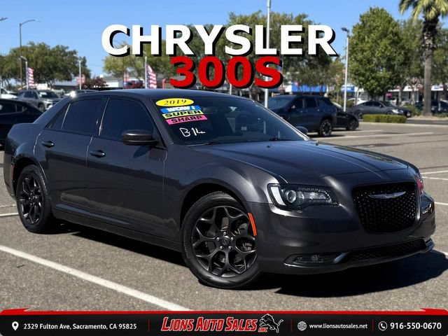 Used 2019 Chrysler 300 S
