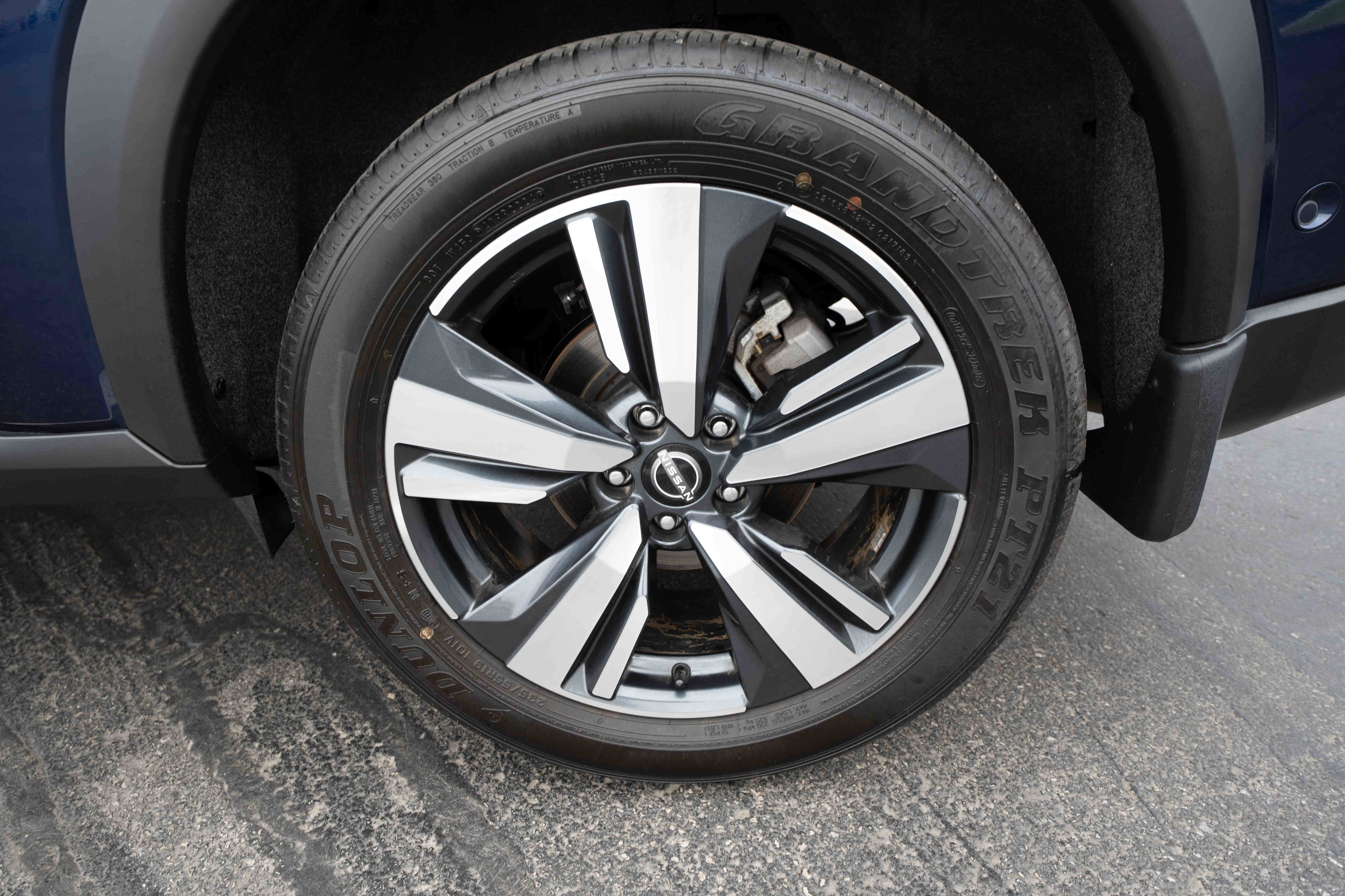 Used 2024 Nissan Rogue SL image 30