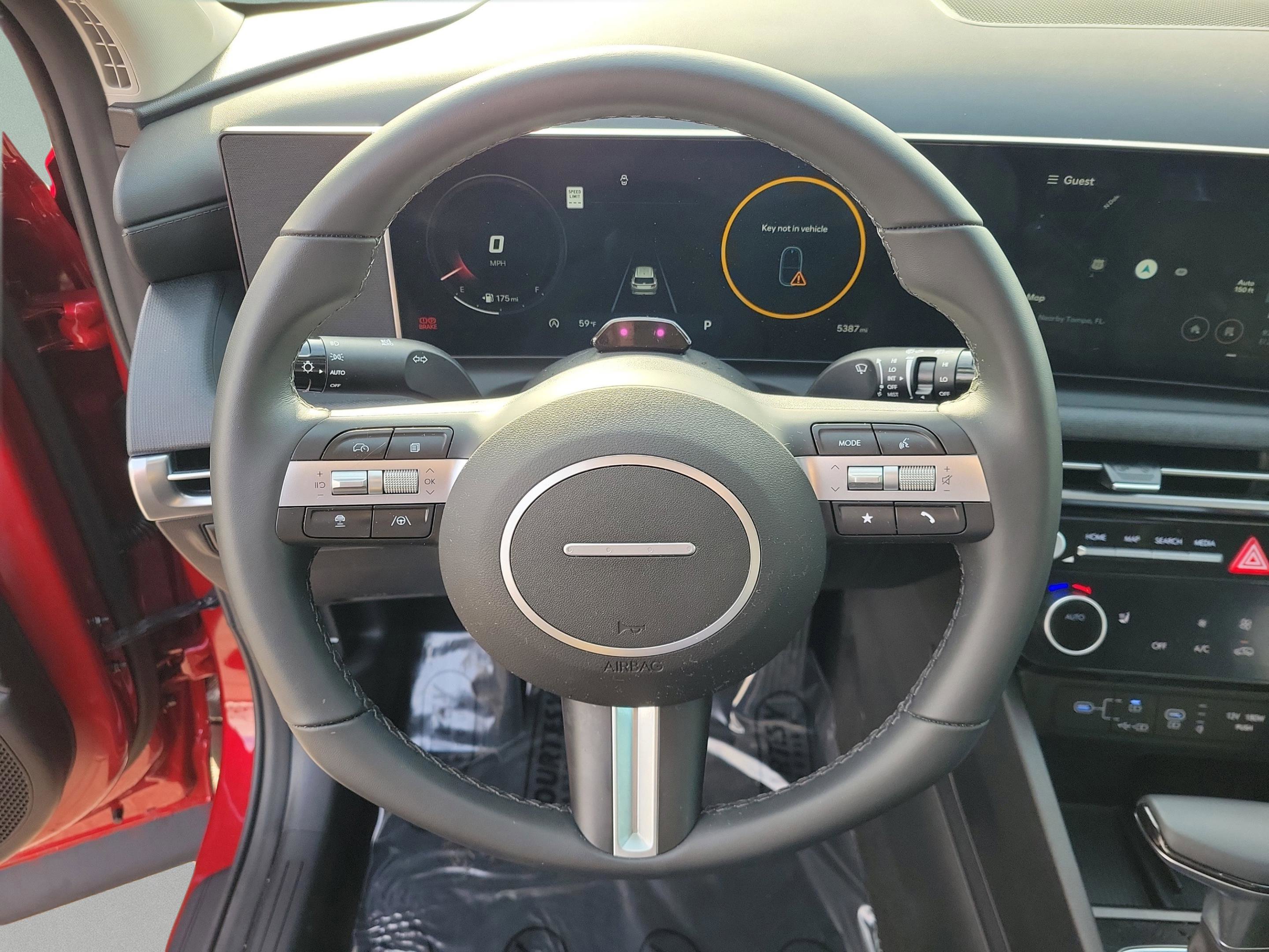 Used 2025 Hyundai Tucson SEL FWD image 84