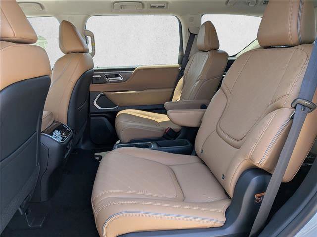 New 2026 INFINITI QX80 Luxe AWD/4WD image 16