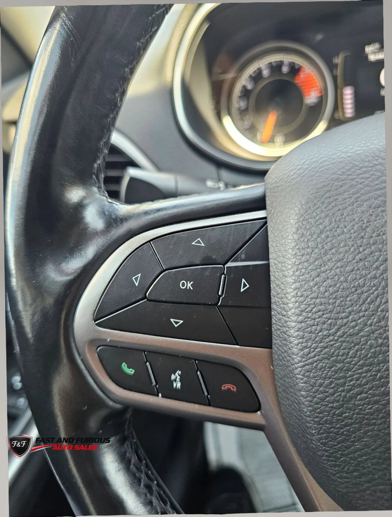 Used 2020 Jeep Cherokee Latitude Lux w/ Comfort/Convenience Group AWD/4WD image 17
