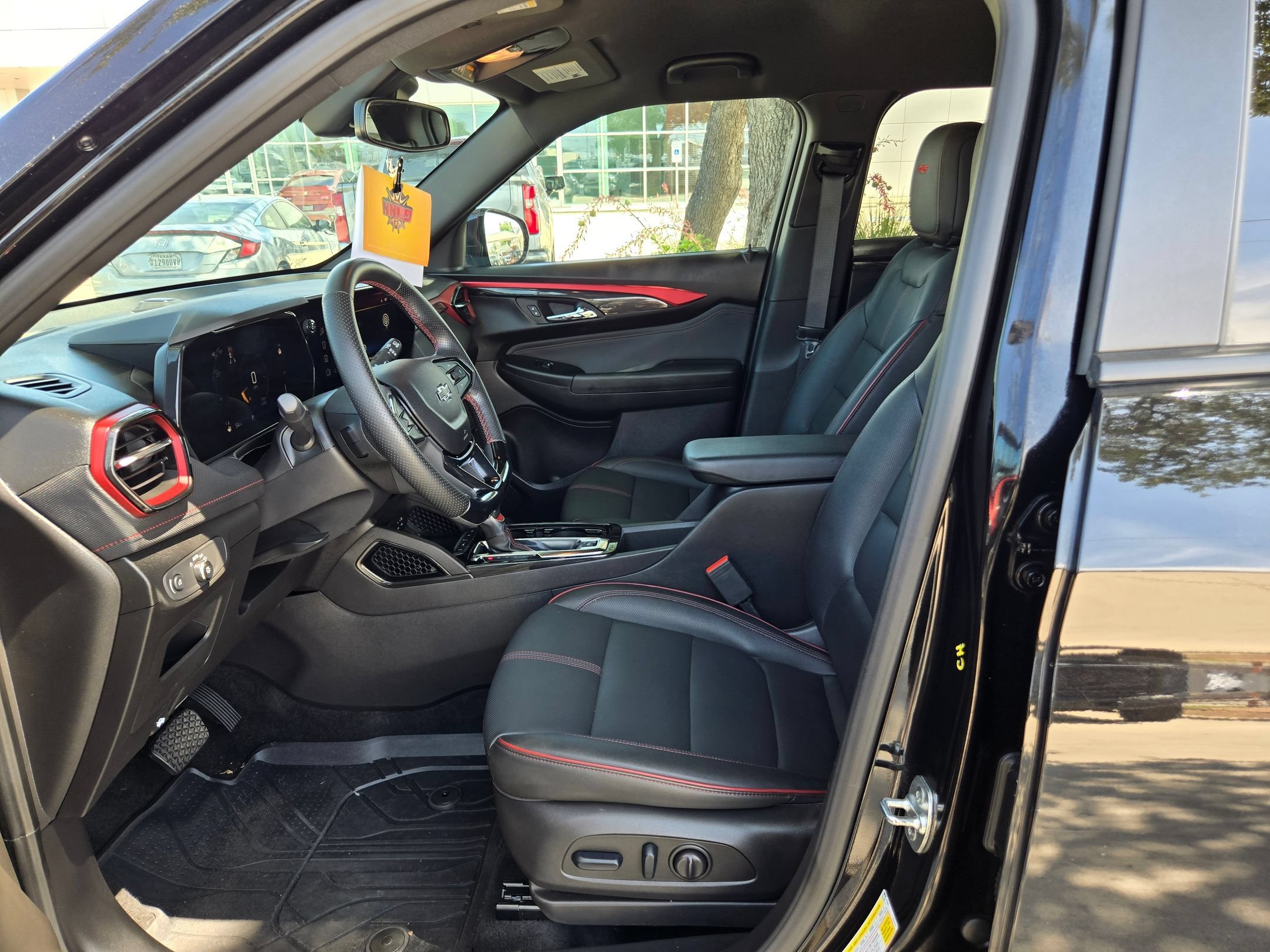 Certified 2025 Chevrolet TrailBlazer RS w/ Convenience Package FWD image 9