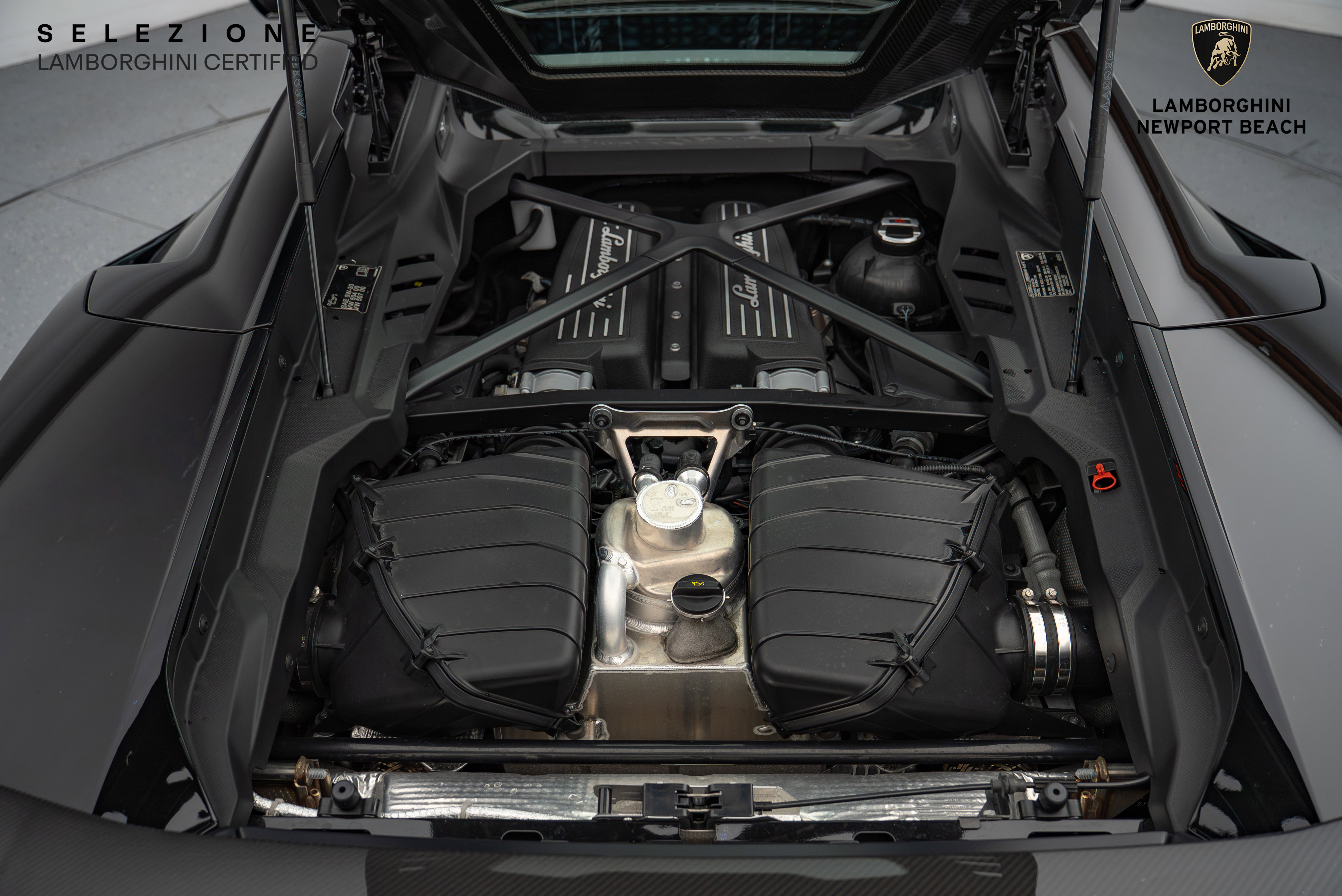 Used 2023 Lamborghini Huracan Tecnica image 17