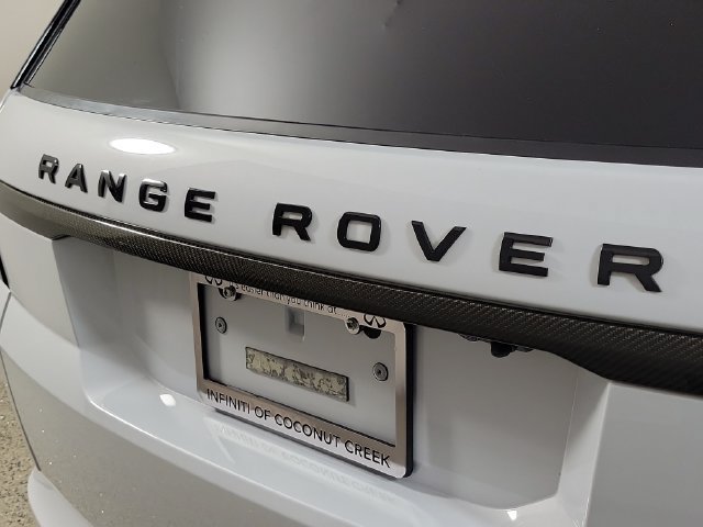 Used 2022 Land Rover Range Rover Sport SVR Carbon Edition AWD/4WD image 4