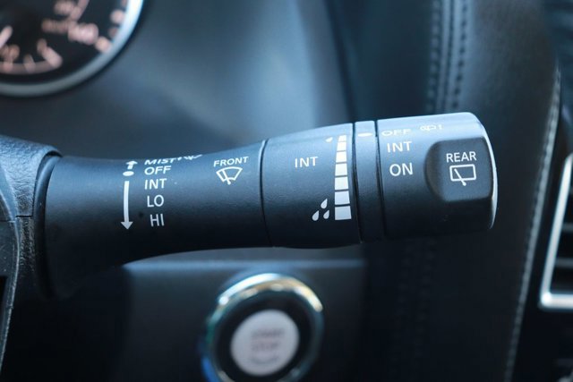 Used 2024 Nissan Armada SV image 25