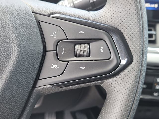 New 2026 Chevrolet Trax LT w/ Sunroof Package FWD image 16