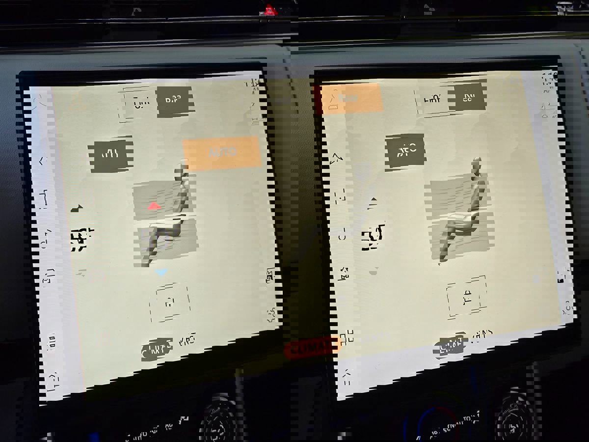 Used 2023 Land Rover Range Rover SE image 44