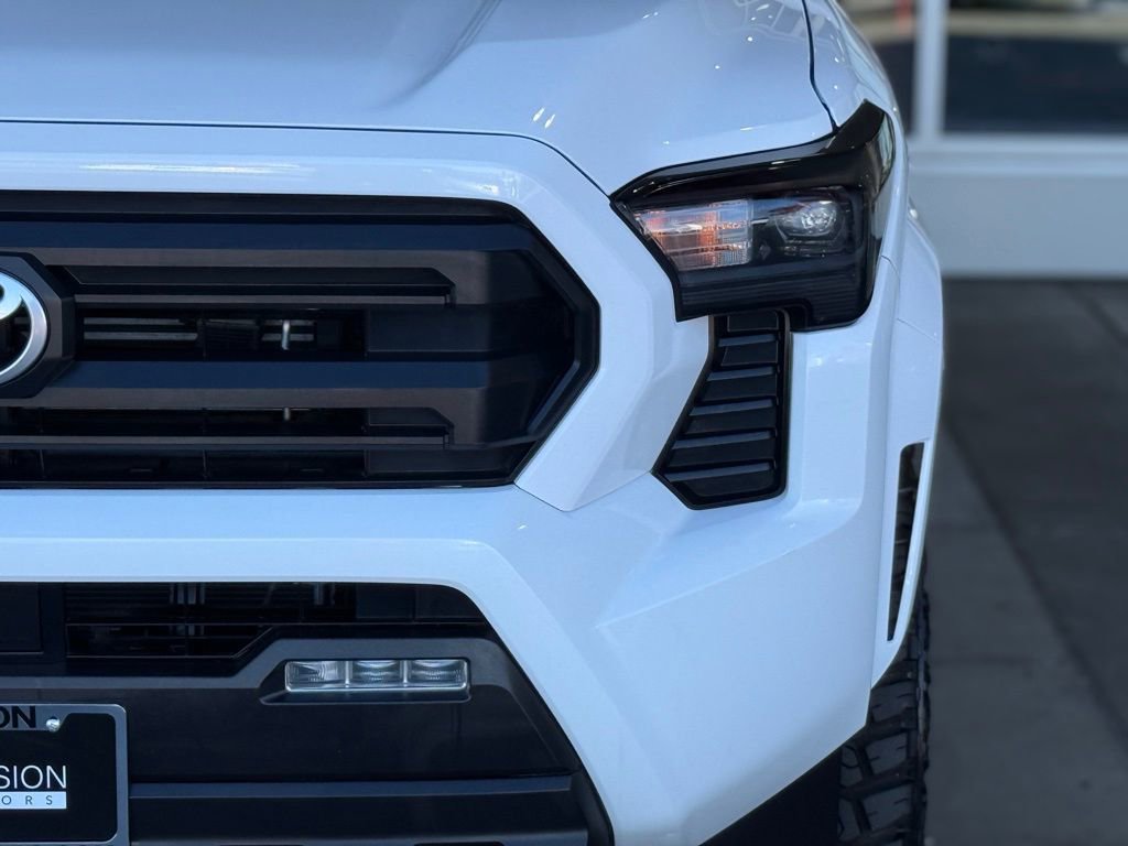 Used 2024 Toyota Tacoma SR5 image 5