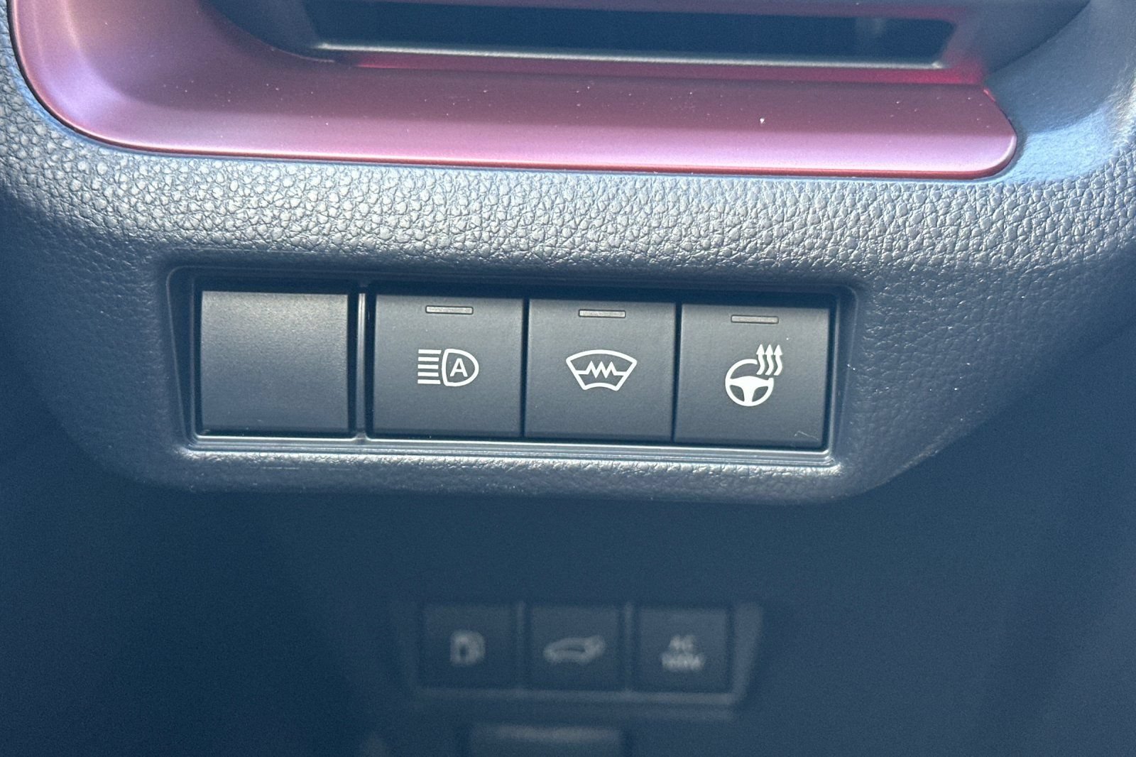 New 2026 Toyota Prius Plug-In Hybrid FWD image 29