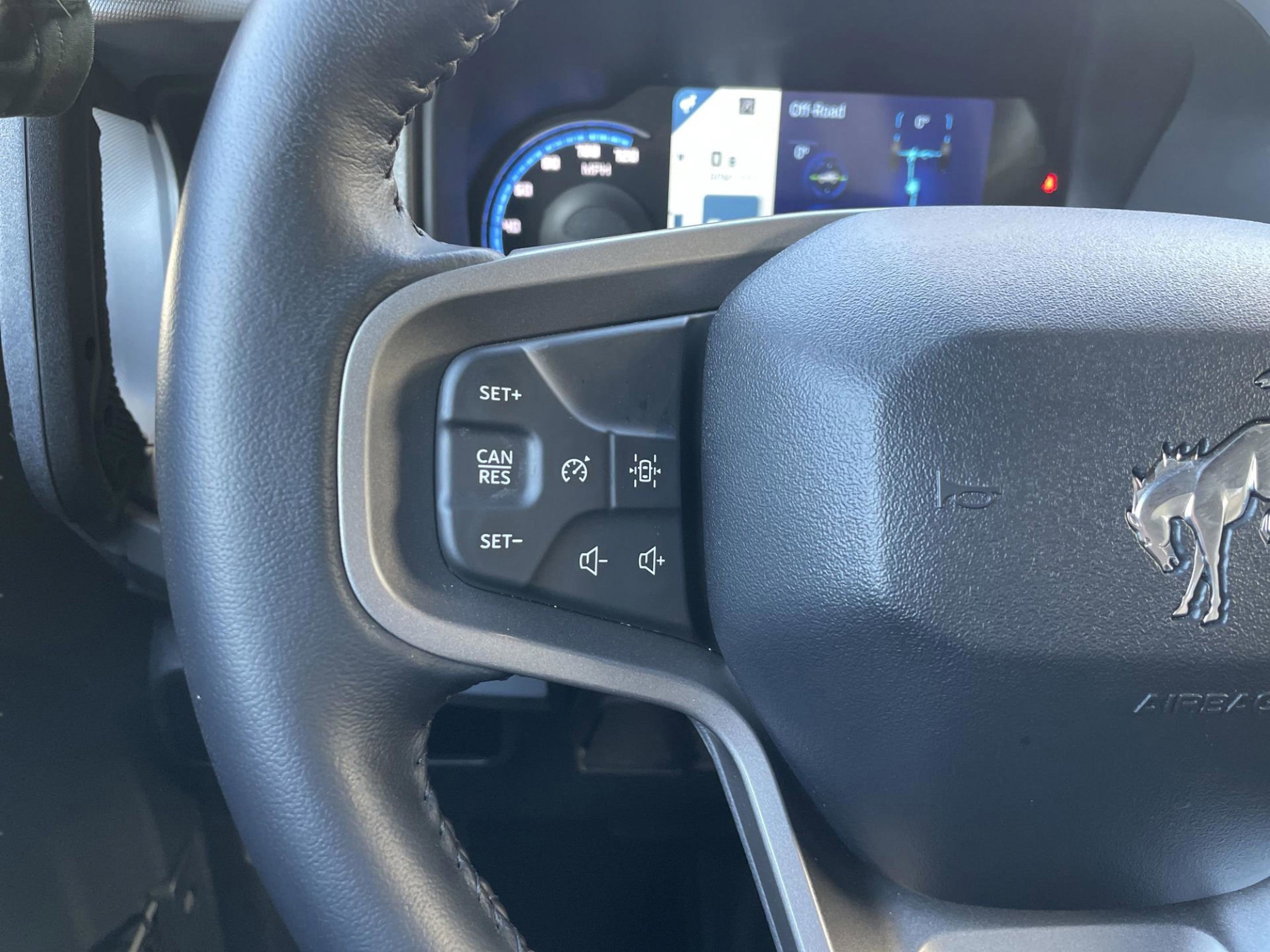 Used 2024 Ford Bronco Everglades image 15